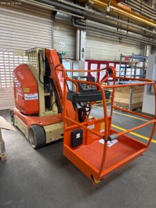 JLG Toucan 12E Plus elektromos oszlopos teleszkópos emelő